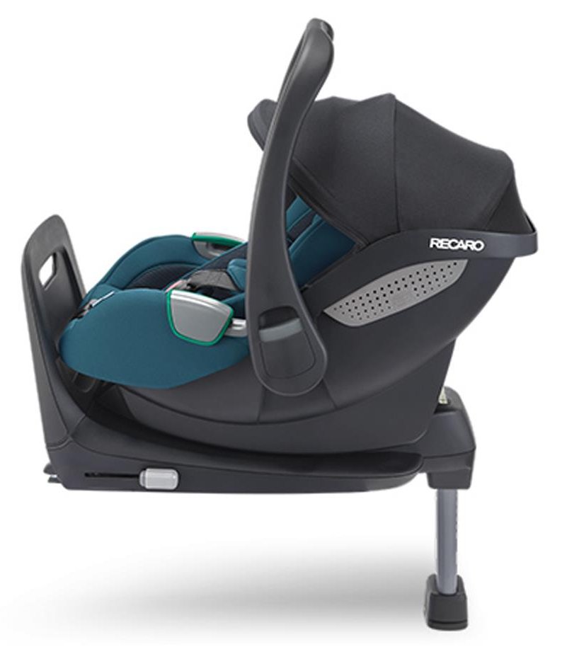 recaro-kids-premiato-da-plus-x-award-e-red-dot-2020_beberoyal