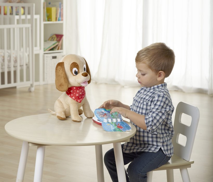 Lucky cucciolo racconta storie: il peluche interattivo per i più piccoli