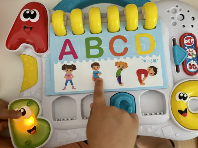 Chicco: Lettere in movimento