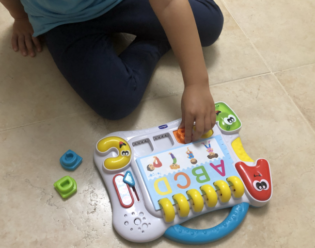 Chicco: Lettere in movimento