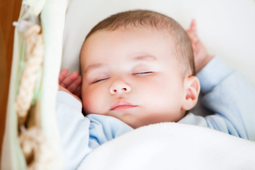 5-consigli-per-il-sonno-sicuro-dei-bambini-beberoyal-09jpg