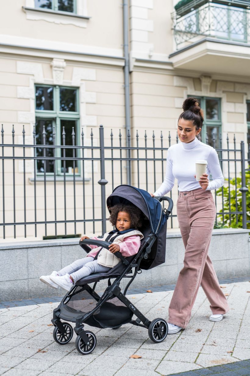 MoMi-estelle-il-passeggino-leggero-super-manovrabile-beberoyal-10